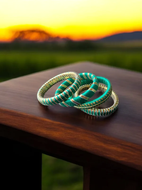 Set of 4 Emerald Green Bangles