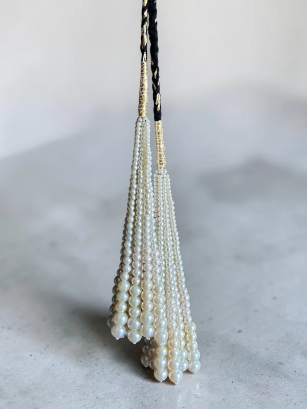 Black Golden Pearl Parandi